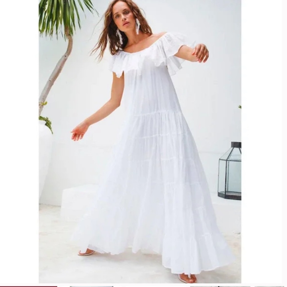 Elegant White Maxi Dress